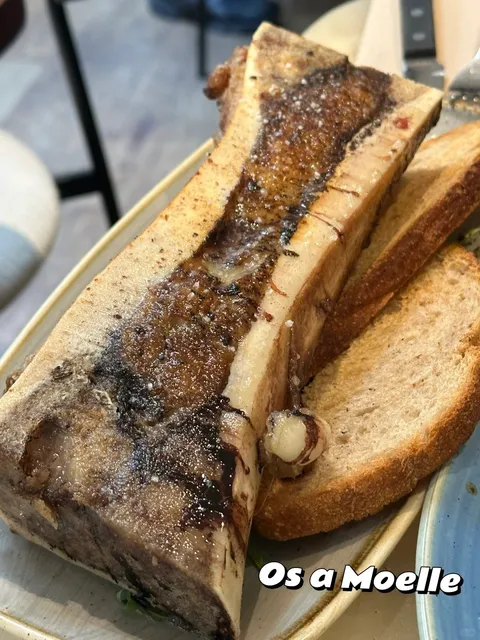 Paris Brunch Review: Benedict's Foie Gras Burger