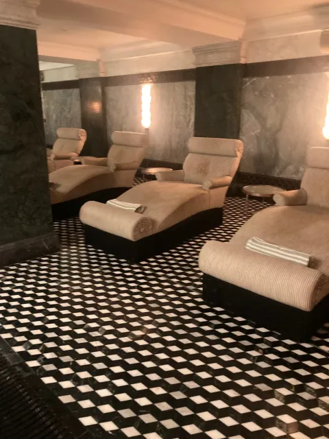 An Outstanding Hotel Experience! 🌟🏨💖