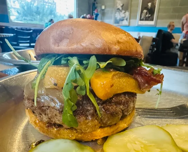 Dallas’ Most Head-Turning Burger Spot! 