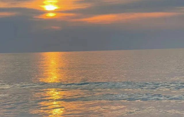 🌅 Virginia Beach Travel Guide｜Romantic Sunrise on the North Atlantic