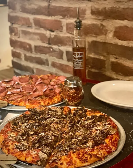  Halifax's Authentic Italian Pizza Spot | Locals' Best-Kept Secret!