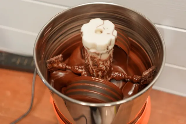 Chocolate Lover’s Paradise! An Unmissable Chocolate Factory Tour 🍫✨