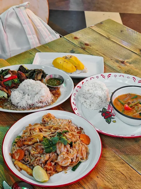 York🇬🇧 is full of surprises! Mango Sticky Rice is on the table!