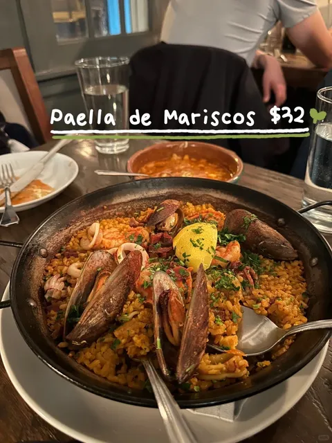 A Hidden Spanish Restaurant in the Alley ❄️