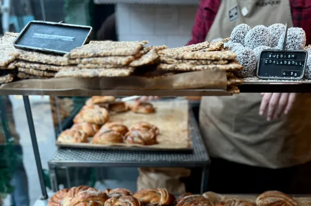  When It Comes to Nordic Cardamom Buns 🔥 Fabrique Is the OG 🌟