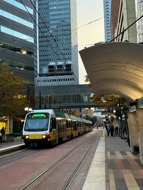 🌆 Dallas City Walk: Where Texas Tradition Meets Urban Cool