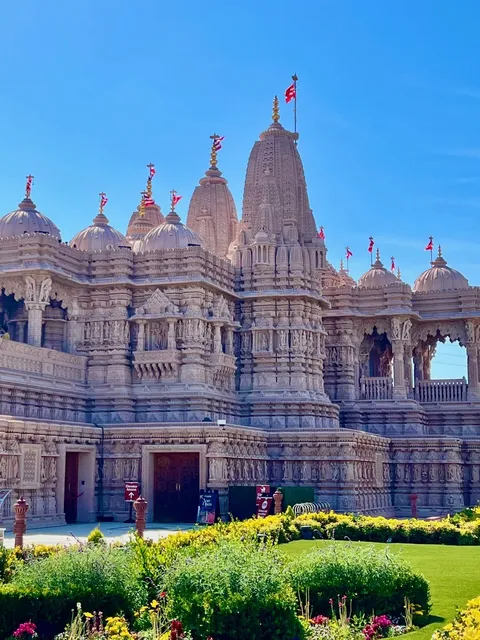 LA’s Hidden Temple Escape! A Free, Healing Trip to India 🇮🇳✨