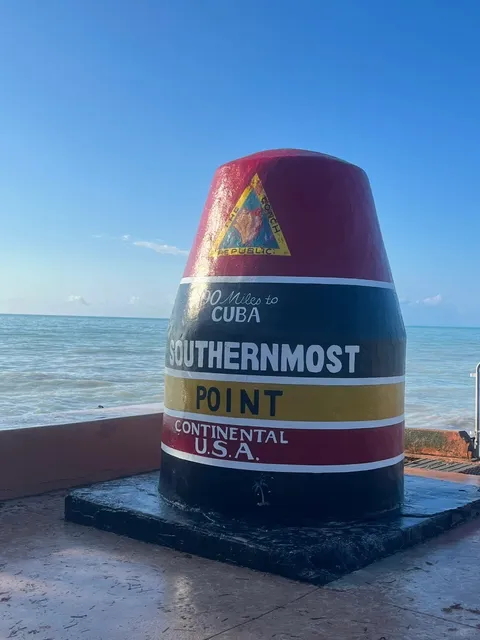 Key West Ultimate Guide: Play & Eat 🐱🦞🐚🏠