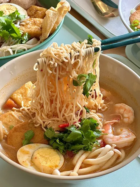 🇨🇦 OMG!! This Isn't Thailand—It's VANCOUVER! 🇹🇭✨