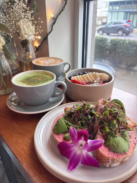 Seattle's Gorgeous Brunch Spot: Bellden Cafe