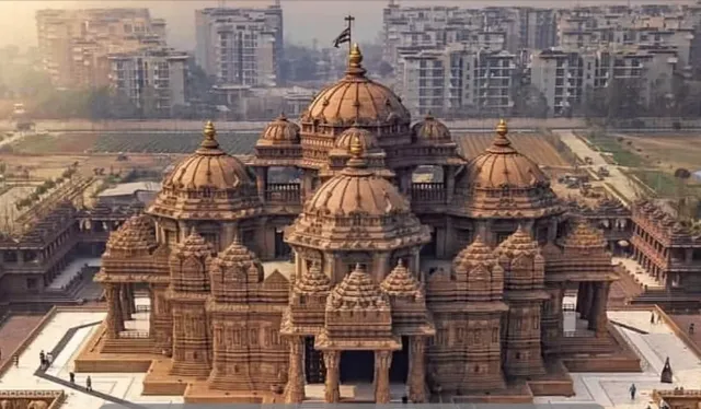 Akshardham Temple, Delhi: A Modern Marvel of Hindu Architecture