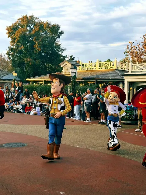 Didn’t Know There Were Multiple Parade Times!