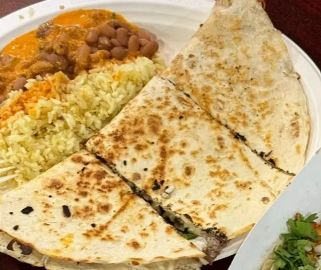 🌮 Mercado Central | The Heartbeat of Minneapolis' Latino Community