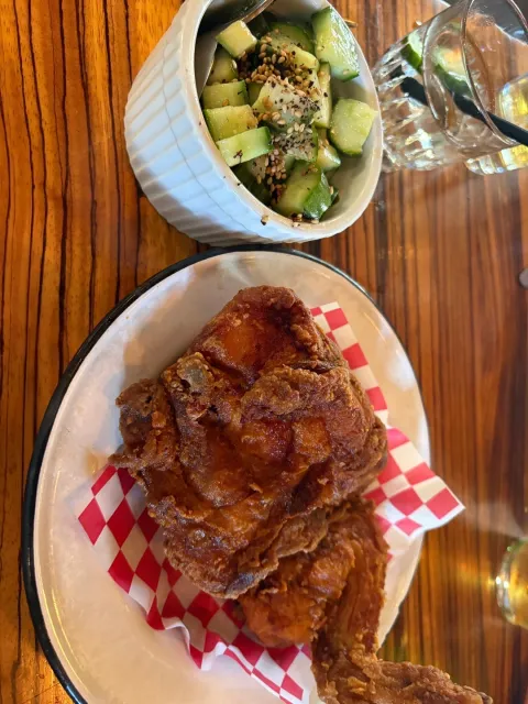 Crispy Fried Chicken, Fresh Oysters & Bubbles! 🍗🍾
