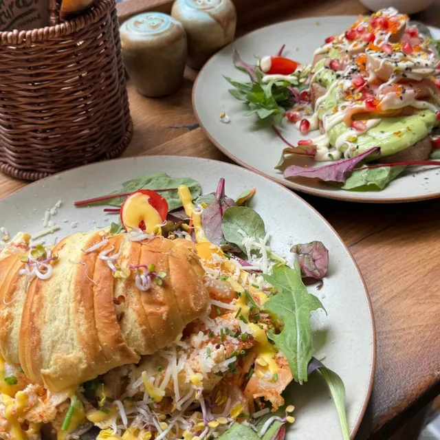 ⏰ Checked in at 11:11, but the food was a bit of a letdown...