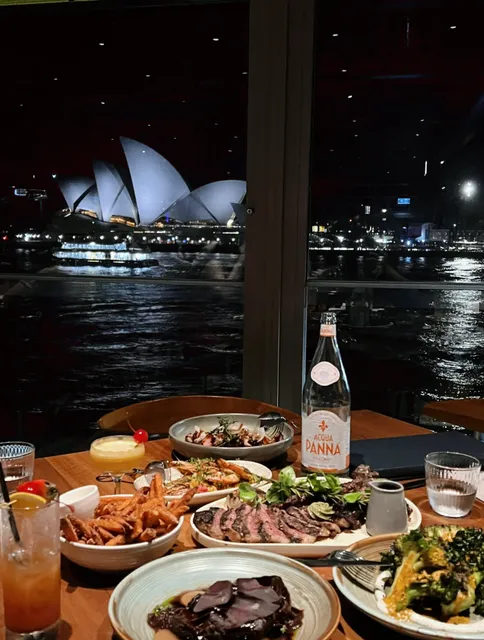 Sydney Opera House Views + Killer Food at The Squire's Landing 🌉