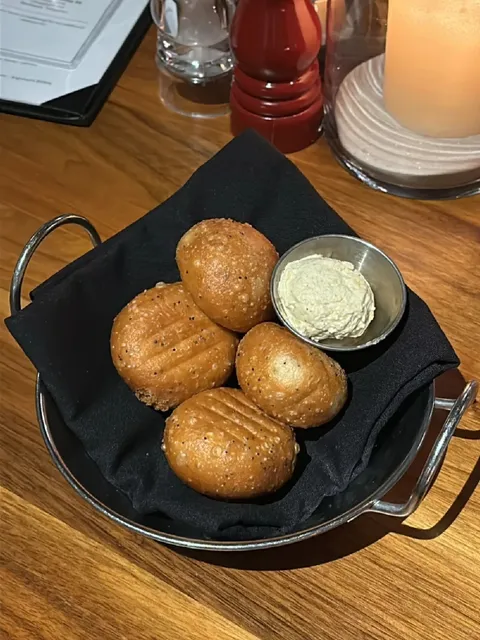 Stoney River Steakhouse and Grill – Solid Chainside Grinds 🍴🥩