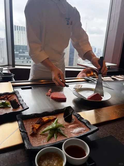 The view is absolutely stunning(3)