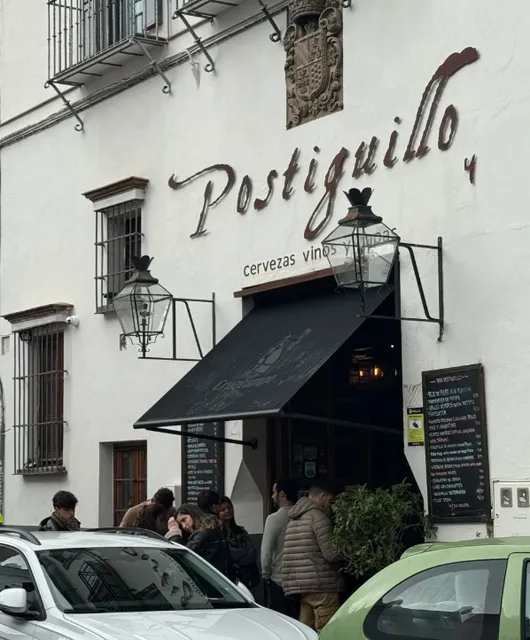 Seville's superb tapas restaurant 🍊