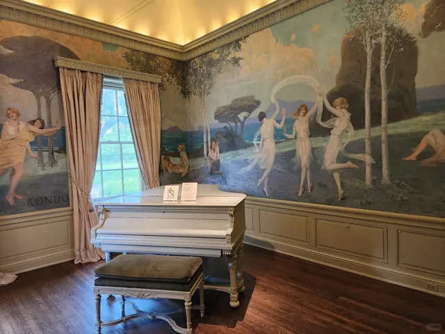 The Hidden Gem of Tulsa: Philbrook Museum of Art 🎨✨