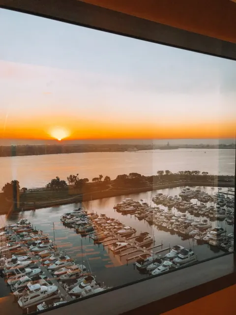 📍 Great Location & Amazing Views – Highly Recommended! 🌊