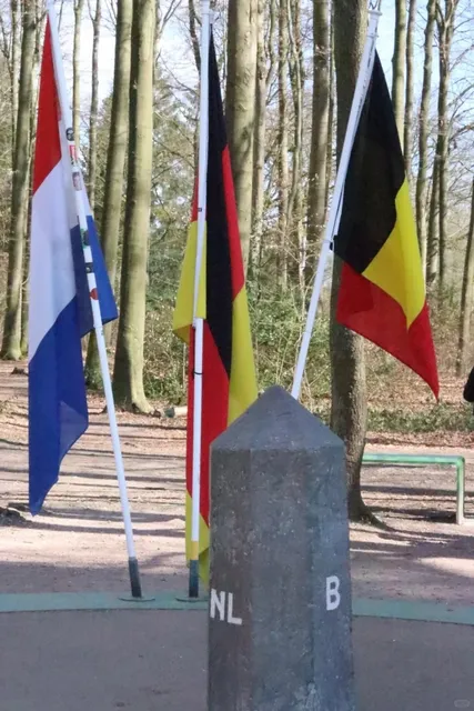 🇳🇱🇧🇪🇩🇪 Where 3 Countries Meet - The Ultimate Border Hopping Adve