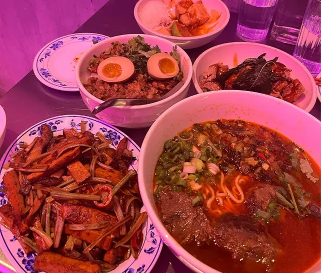 How's the Food at 886 in the East Village?(1)