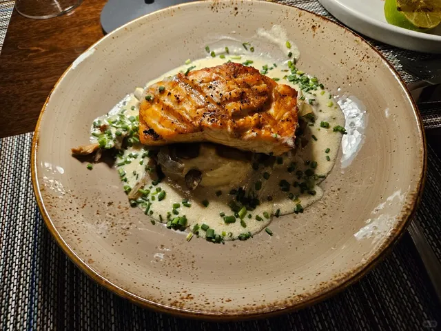  Perfect Date Night Spot in Indianapolis: 4-Course Meal for Just $40+!