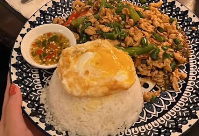 🇨🇦 Pelican Seafood Market & Grill: My Go-To Ottawa Comfort Spot! 🦞