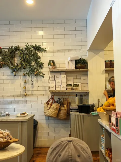 Auckland Restaurant | Charming Old-Money Style Café with American