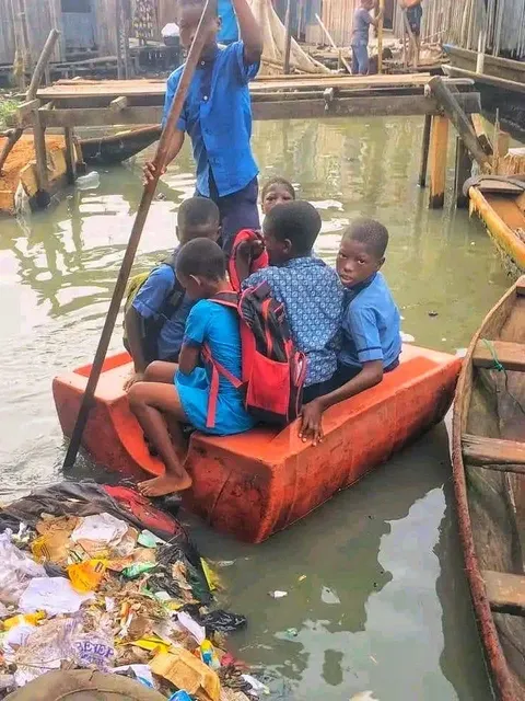 🇳🇬 Makoko: The "Venice of West Africa" – A Story of Resilience & Hop
