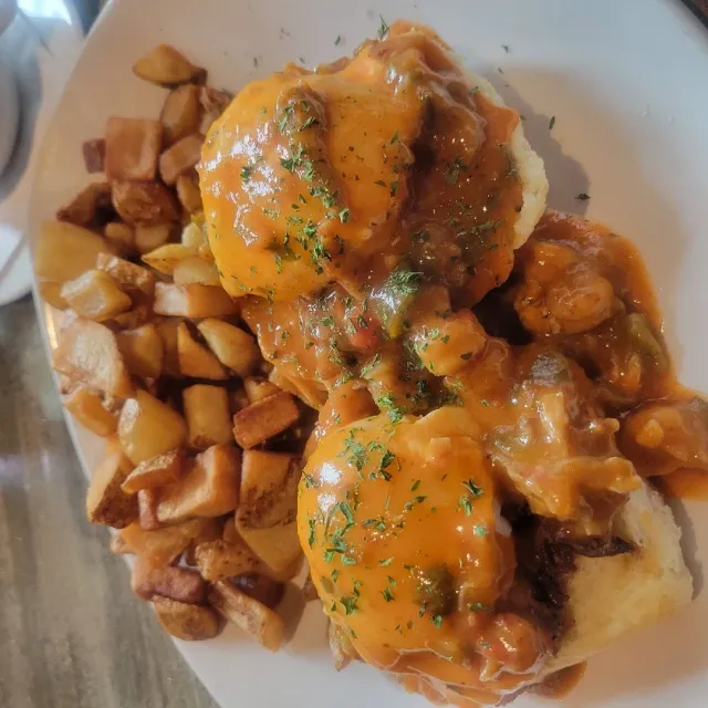 A Must-Try for Louisianans! 🦪🍻– A French Quarter Gem You Can’t Miss!