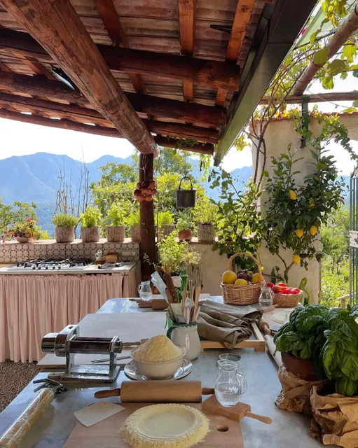  Costiera Amalfitana: Il ristorante da sogno con giardino più bello! 