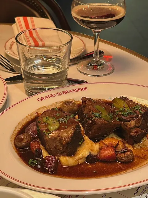 🍴 A Surprising French Restaurant in Grand Central 🌟