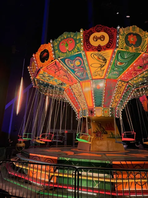 Adults have their own amusement park too 🎠 | Lunaluna