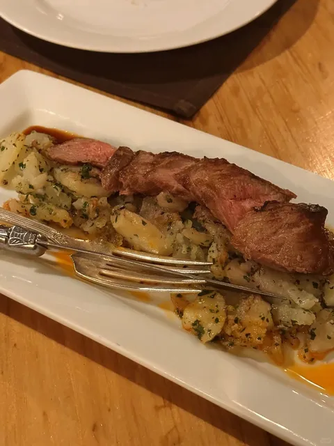 Seattle Exploration | Spanish Tapas Restaurant 🥖