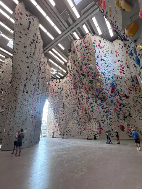 🇦🇹 Innsbruck’s Hidden Gems: Scenic Trams & Climbing Gym
