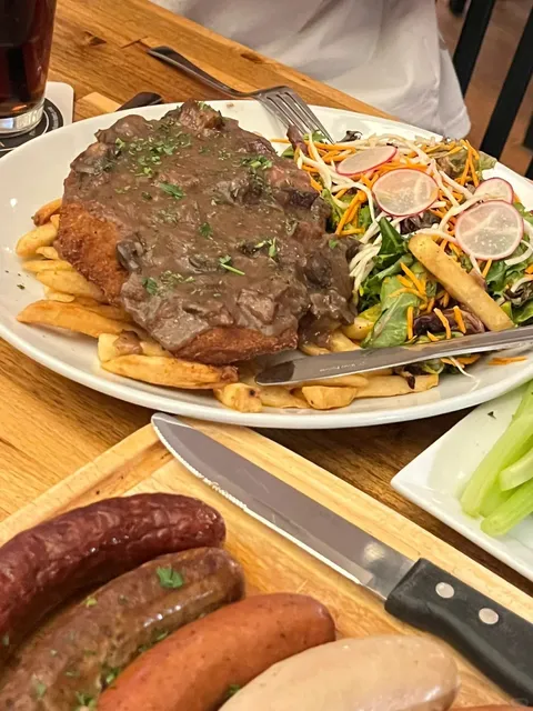 🇩🇪 Philly’s Viral German Pork Knuckle