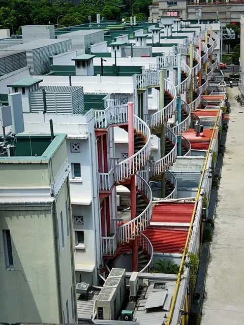 🍃 Check Out Singapore's Colorful Rainbow Staircase 🌸