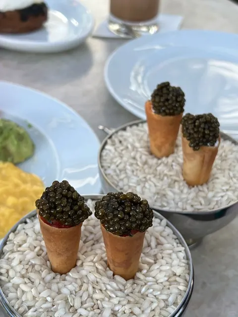 LA | RH Newport | As Beautiful As It Is Delicious!