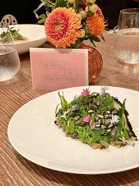 🍽️ Enjoying Beautiful British Cuisine in London 