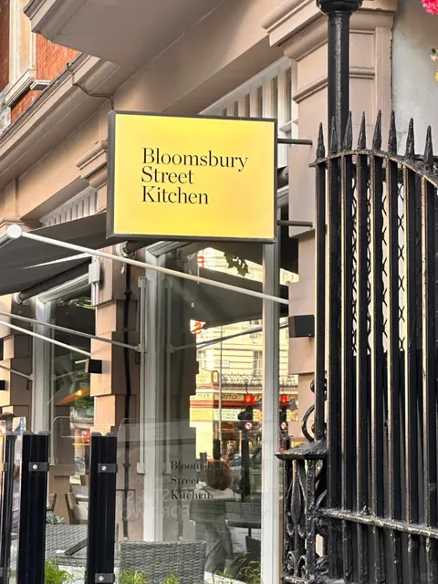  The Perfect Mediterranean-Japanese Fusion Spot for Friends!