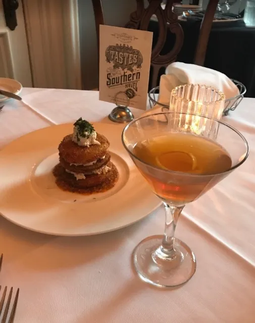 What an Elegant Meal in a Beautiful Setting!