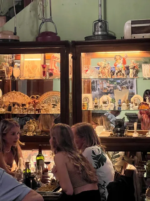 📍🇧🇷 Rio: A Samba Bar with Zero Asian Faces