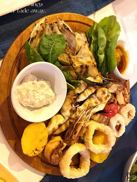 The Best Seafood in Antalya! Girls, You Gotta Try This! 🚀🐟