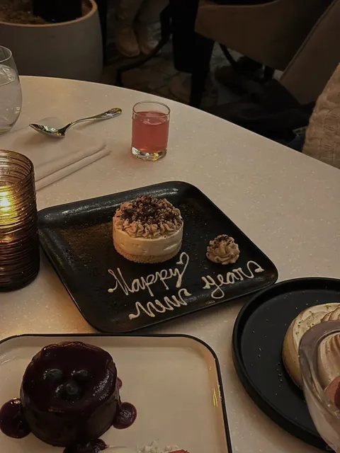 DTLA | Stunning French Restaurant Le Petit Paris 🇫🇷