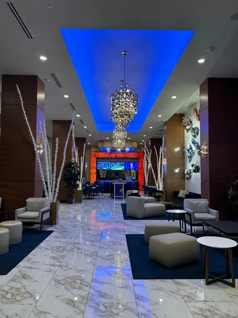 A Budget-Friendly Hotel Loved by Locals in New Orleans! 🎉