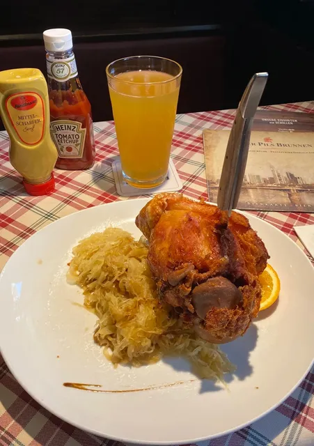 Frankfurt. Food | Römer Pils Brunnen German Pork Knuckle 🍖