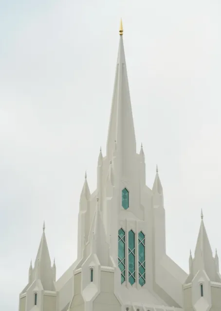 Oakland California Temple: A Hidden Gem of Beauty & Serenity 