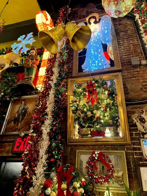 New York Papillon Bistro & Bar 🌟